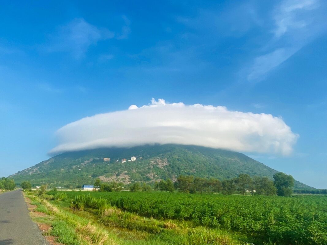 Kinh Nghiệm Săn Mây Núi Bà Đen, Săn Mây Tren Núi Bà Đen, Cách Chụp Hình Săn Mây Núi Bà Đen Đẹp Nhất