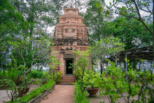 Tháp Cổ Bình Thạnh Tây Ninh